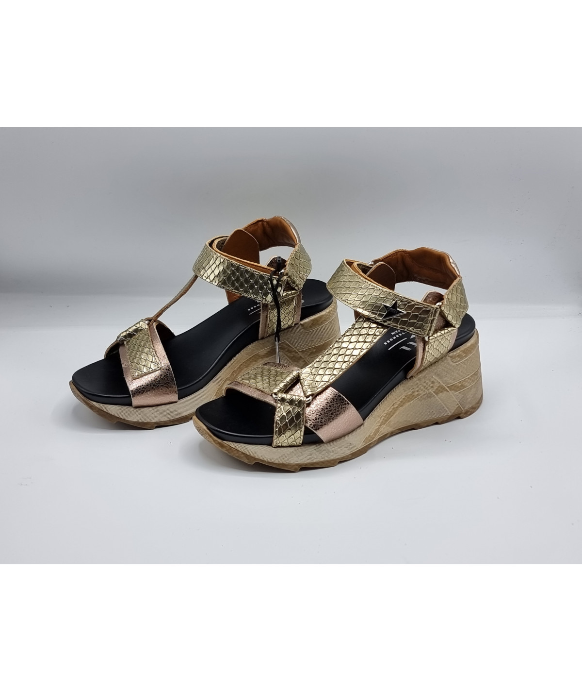 BASKETS OUVERTE CETTI